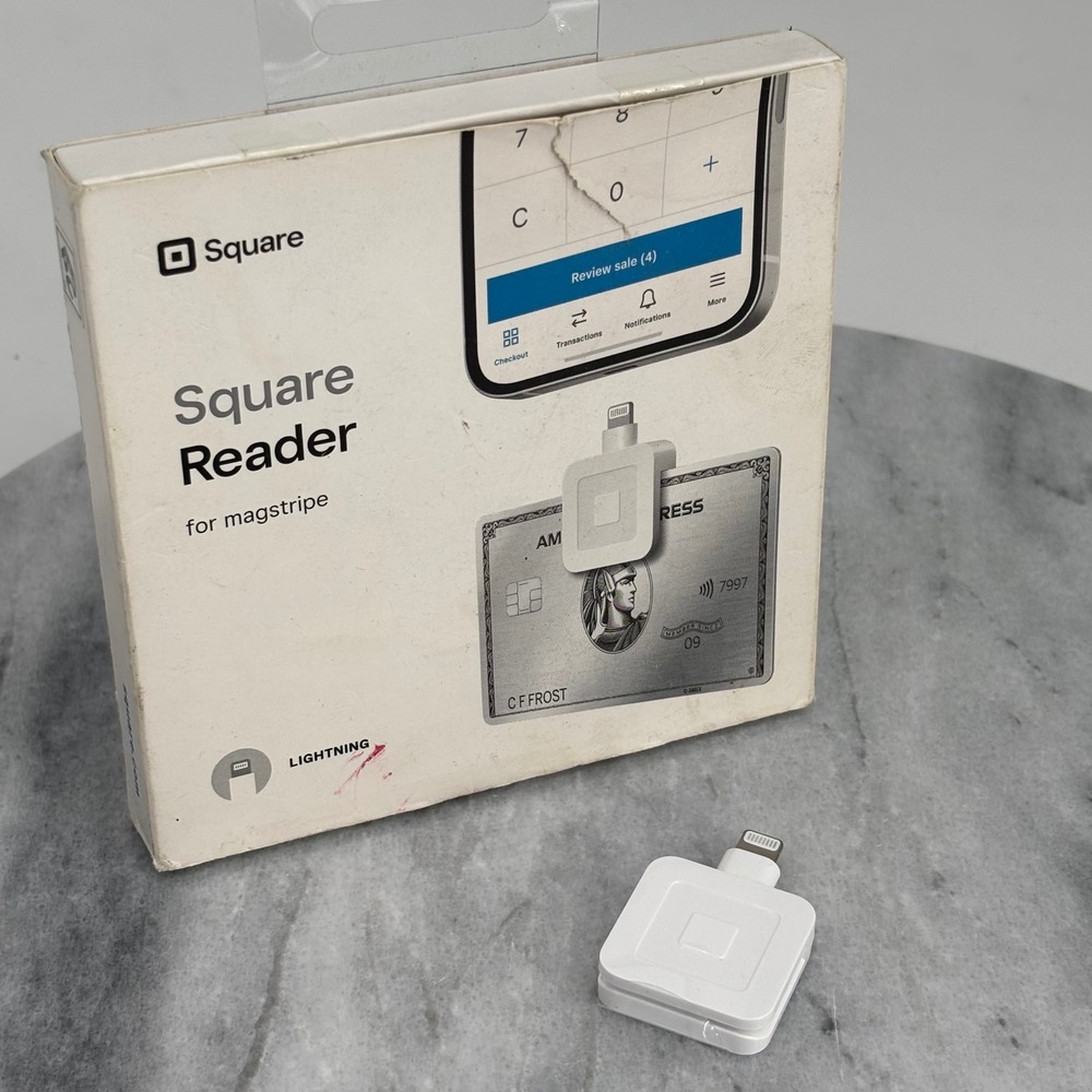 Square Reader for Magstripe iPhone iPad OS White Lightning Connector  *Untested